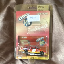 Action 1:64 Oreo Ritz Monte Carlo NASCAR Diecast Dale Earnhardt Jr 8