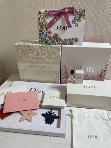 Dior Pochette Velours Miroir Parfum Mini Coffret Cadeau Design Tuileries
