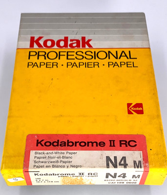 Kodak Papier Kodabrome II RC N4m Semi-Matt 5x7'' 2,7x17,8cm 100 Blatt VERSIEGELT