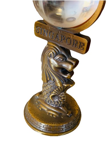 Vintage Brass Look -Singapore Merlion Souvenir Bottle Opener Etched Glass Globe - Picture 12 of 18