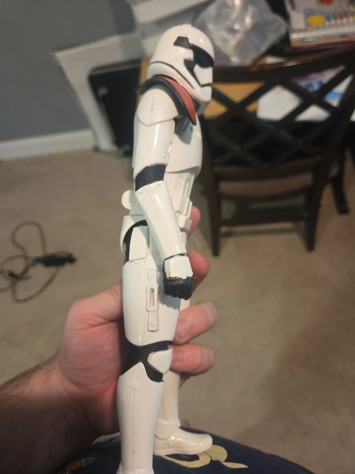 Figura de acción Hasbro Star Wars Imperial Stormtrooper First Order Captain C-3632A Foto 4 de 4