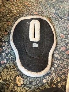 Diamond Wool - Wool beval half pad. Black and white, lightly used (less than 6mo