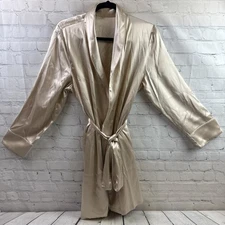 Blissy 22 MOMME Classic 💯% Pure Mulberry Silk Robe - Champagne