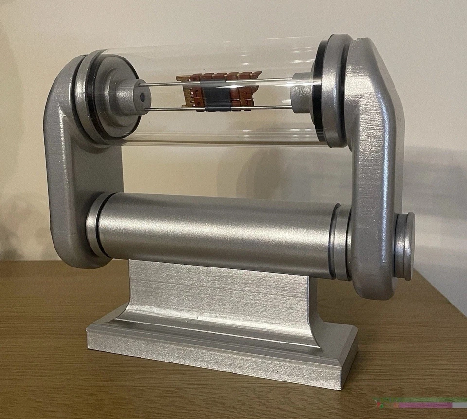 Terminator T800 Brain Chip CPU Flask Canister Display Replica Prop - Image 3 of 3