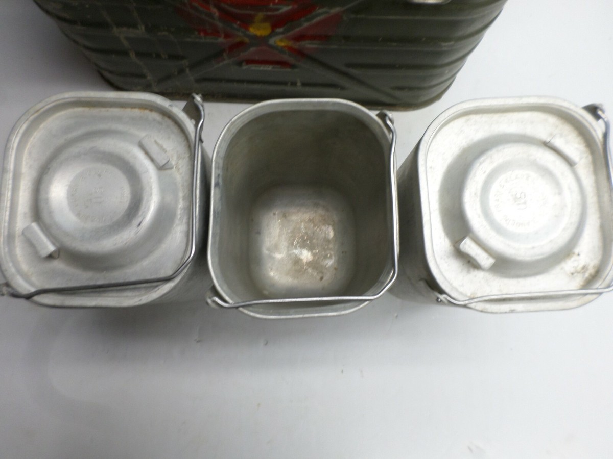 Vintage 1959 U.S. ARMY MERMITE METAL FIELD MESS BOX w/ (3) SERVING