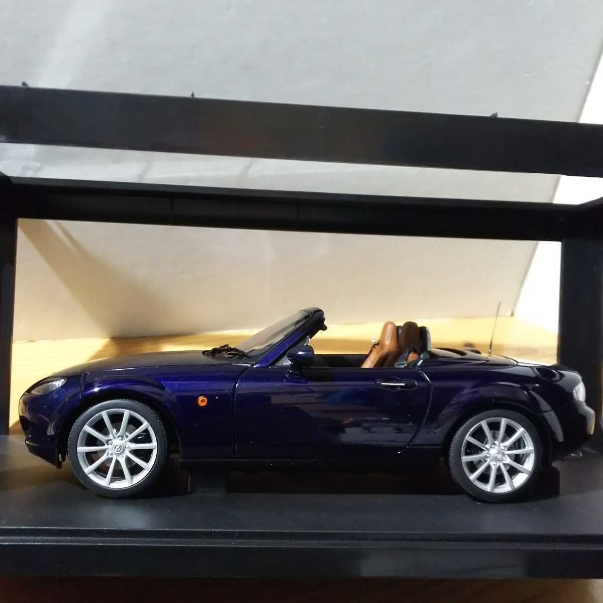 Autoart 1/18 Mazda Mx-5 Roadster 2006 Stormy Blue Autoart 1/18 Mazda Mx-5 Roadster 2006 Stormy Blue
