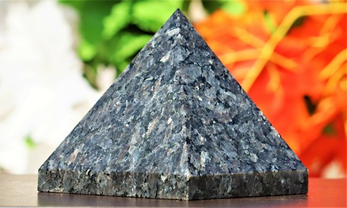 5.5LB 130MM Black Larvikite Stone Blue Flash Power Metaphysical Egyptian Pyramid - Picture 7 of 11