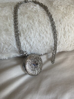UNBRADED Silver Color Pocket Watch Holder - Beautiful Detail