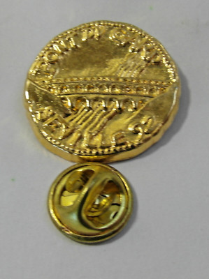 pin's Philips - CE Egypt 92 (gold signed Arthus Bertrand) 2 versions to