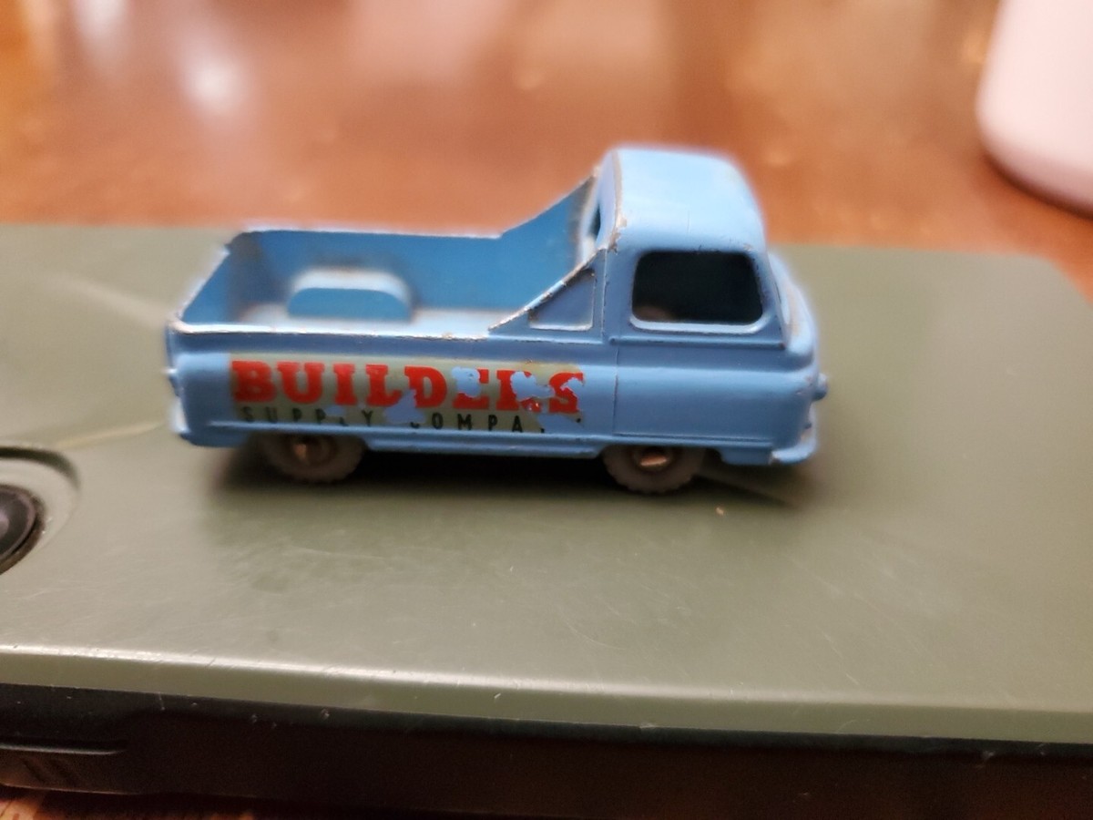ミニカー MATCHBOX No.60 MORRIS J2 PICK-UP maxresdefault.jpg