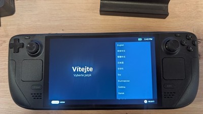 Valve Steam Deck OLED 1TB + Dock + Spigen Case