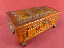 VINTAGE 40s CARVED CEDAR WOOD JEWELRY KEEPSAKE BOX W/ MIRROR  DECOUPAGE