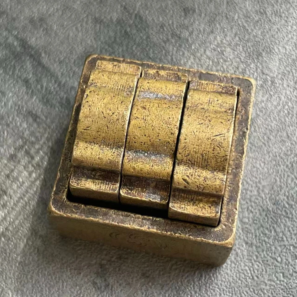 Antiguo juego de 4 sellos rituales de bronce taoísta chino Zhao Gongming tallados a mano Foto 2 de 4