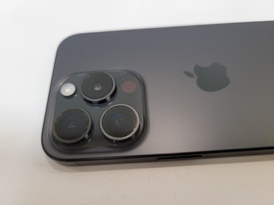 Apple iPhone 15 Pro 128GB - Black - Can not Activate - Good LCD