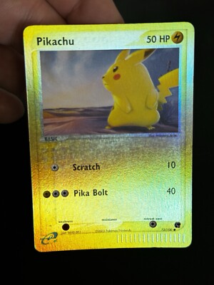 Pikachu 72/100 Sandstorm E-series Reverse Holo Skyridge Pokemon Card