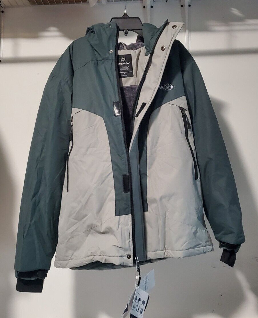 Gray/green Coat Size M $250 N81