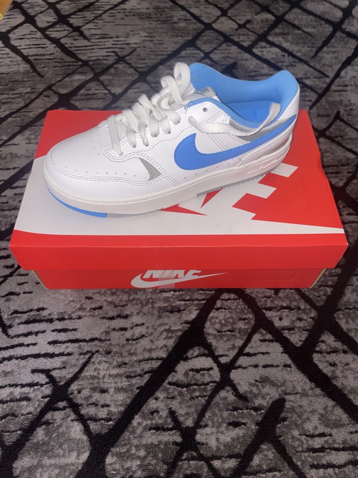Nike WMNS Gamma Force - White/University Blue