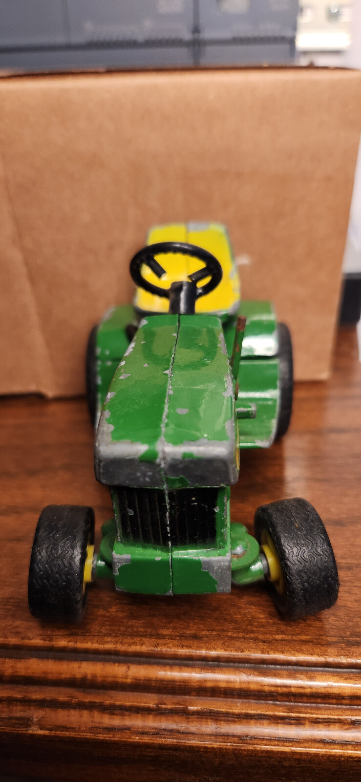 Ertl John Deere 140 Lawn Tractor eBay