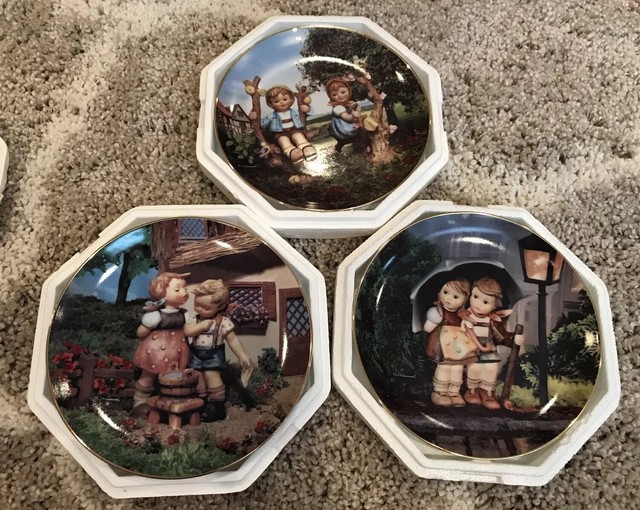 M.J Hummel Collector Plates Little Companions Lot of 3 Plates Plate