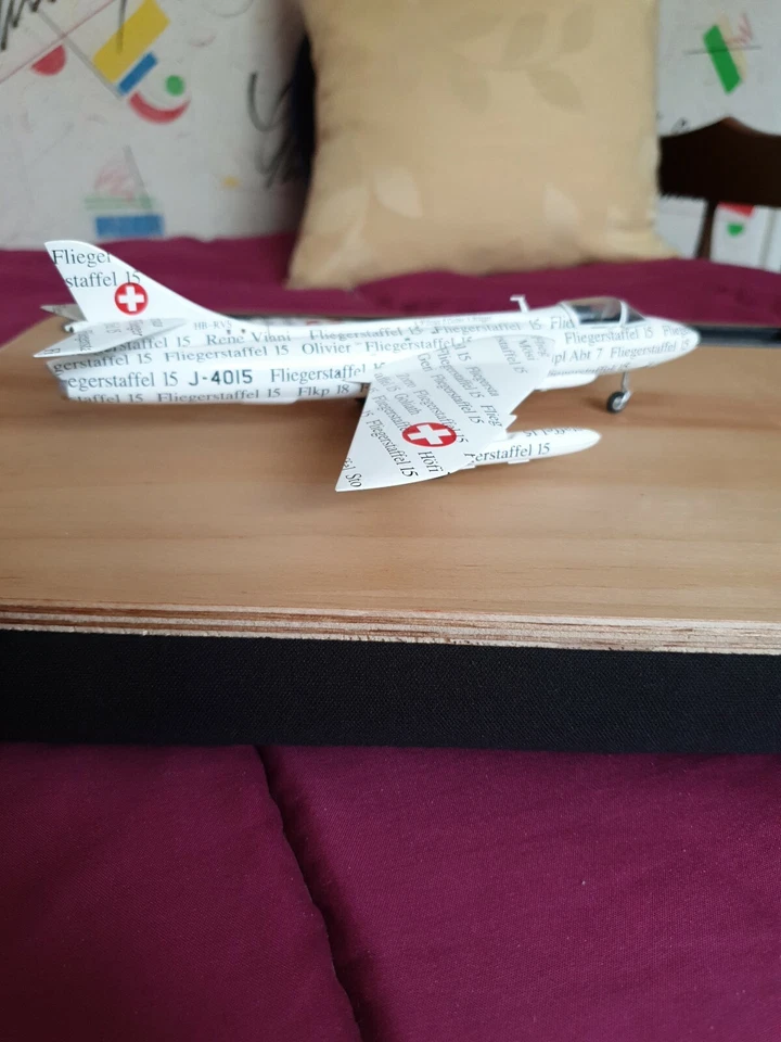 Avion Hunter Swiss Air Force Papyrus 1/72 Édition Limitée Pour La Suisse  - Photo 3/4