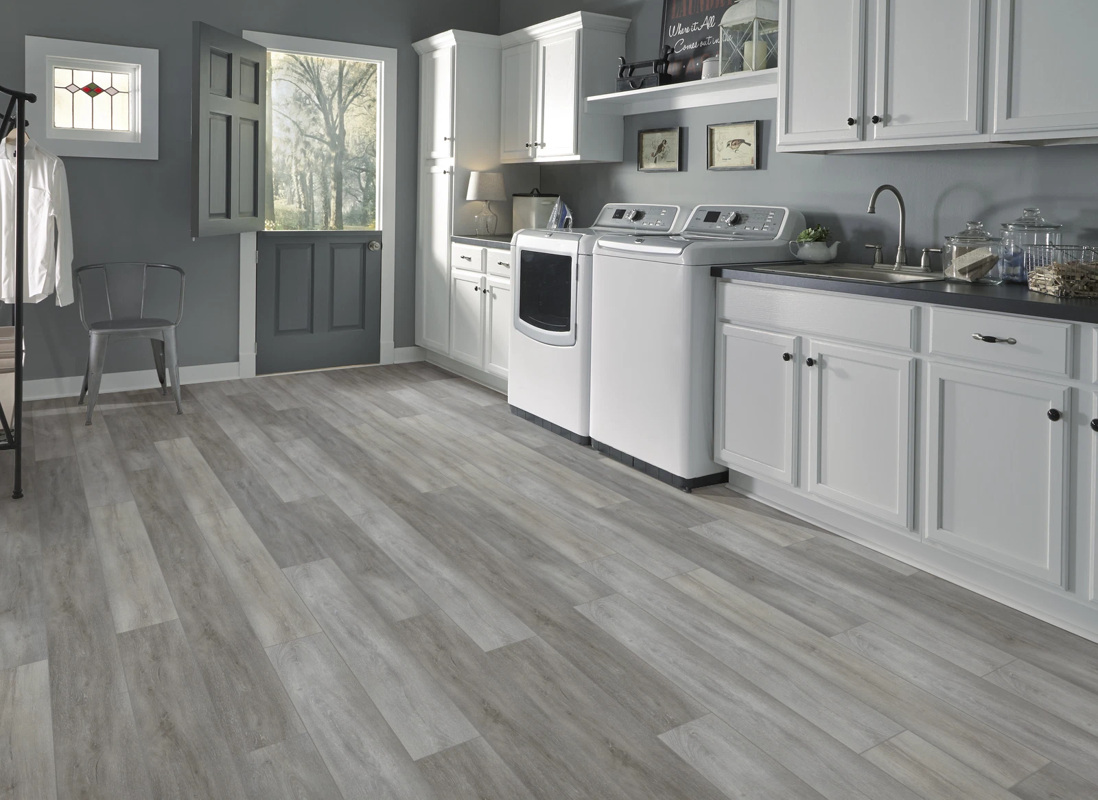 Sussex Range Smart 30 Luxury Vinyl Tile Ash Grey Straight Plank LVT £17.59m2
