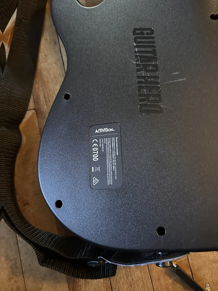 Xbox One Guitar Hero Live - Wireless Controller 0000654 (With Strap) NO DONGLE - Image 3 of 4