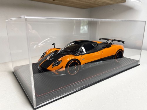 1:18 Display case Carbon Fiber leather base, ultra clear top Suits BBR + AUTOart - Picture 5 of 8