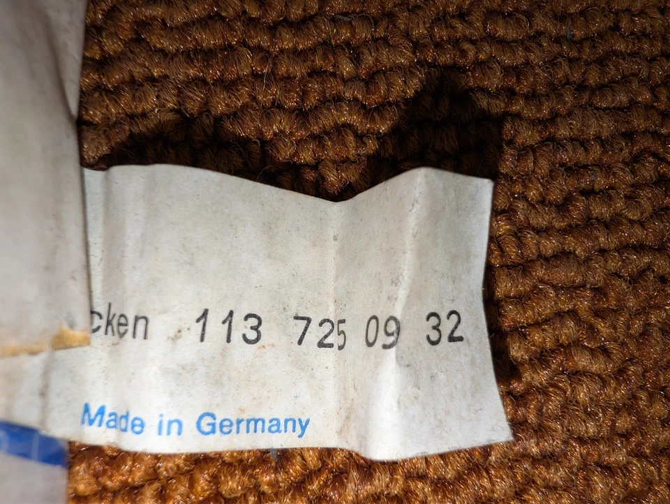 Guía ventana delantera izquierda mercedes original 230sl 250sl 280sl w113 1137250932 Foto 3 de 4