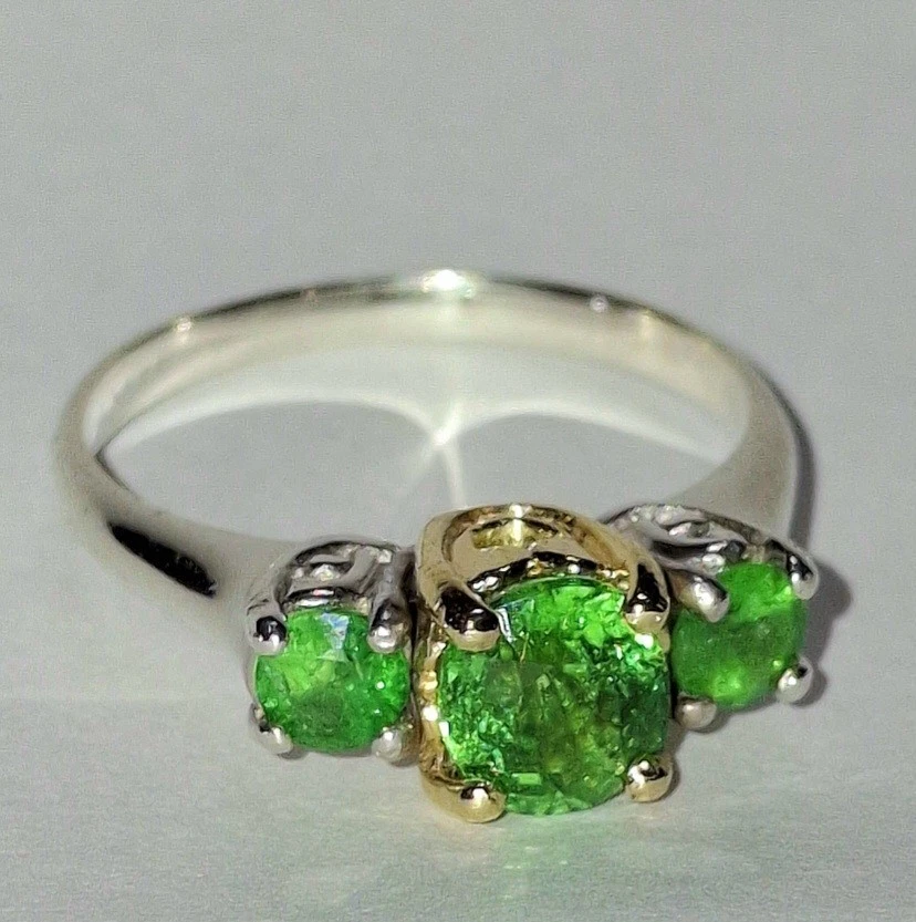 Anillo Vintage 1.50ctw Granate Tsavorita Oro 14k y Plata de Ley 925 Talla 7 Foto 4 de 4