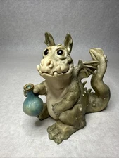 Whimsical World of Pocket Dragons "Toady Goldtrayler" -Excellent Condition C30