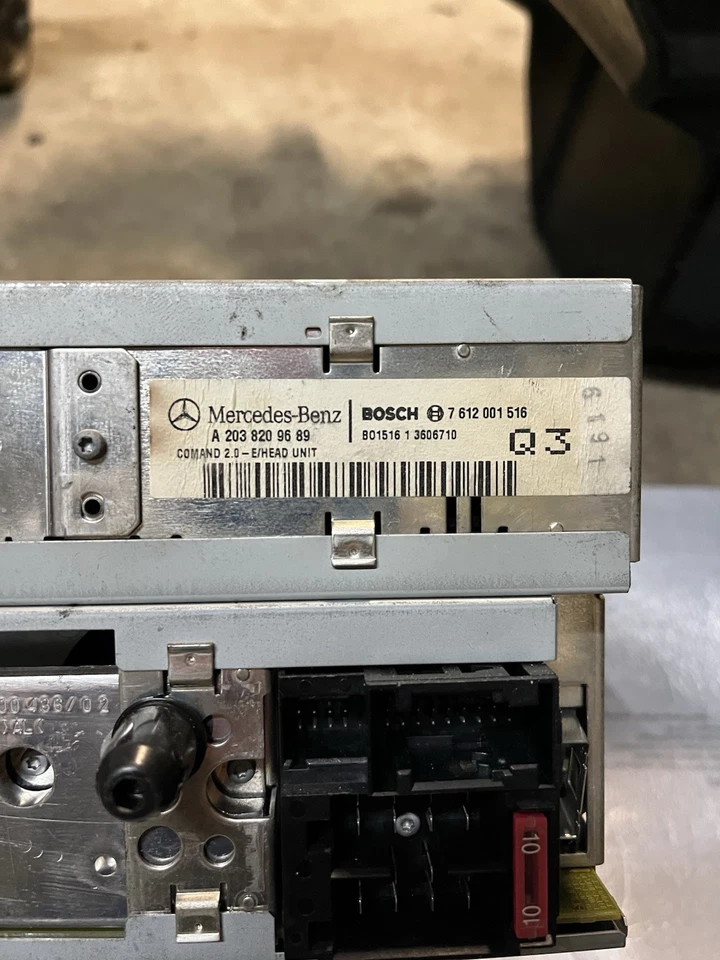 Mercedes W203 Command Navi Radio Navigation CD Navi C Klasse W203 - Bild 2 von 4