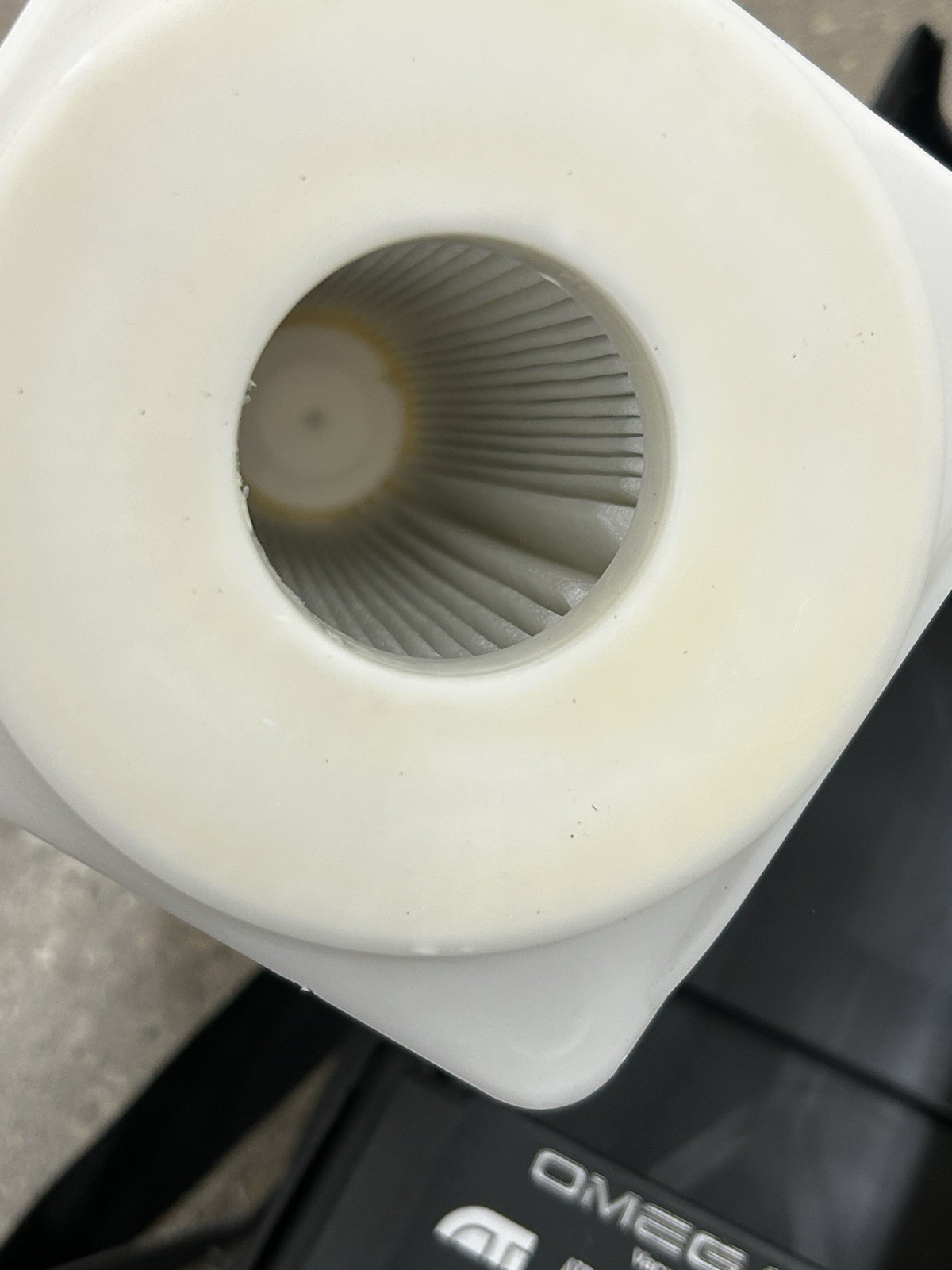 Atrix International Omega Plus, HEPA Vacuum Cleaner, 120V, 50/60 HZ, 5.2 AMP