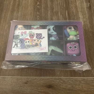 NEW LIMITED DANDYS WORLD CLIP PLUSH COLLECTORS SET  1/3000 Signed Art By Qwel 