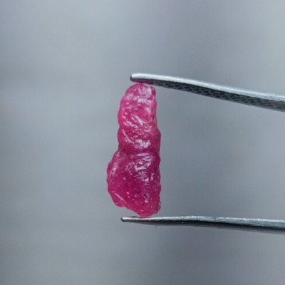 11mm Ruby Rough Stick, Natural Ruby For Jewellery, Rough For Gift.