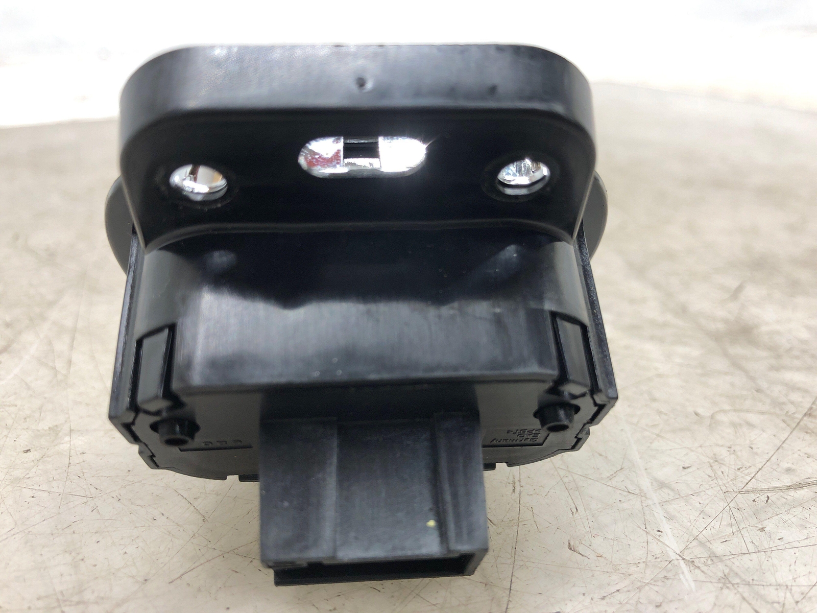 2016-2020 BENTLEY BENTAYGA OEM TRACTION CONTROL SWITCH BUTTON 36A927193