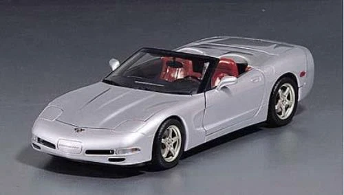 1:18 UT Models Chevy Corvette Convertible ('98) black, purple, red, silver, whit - Image 2 of 4