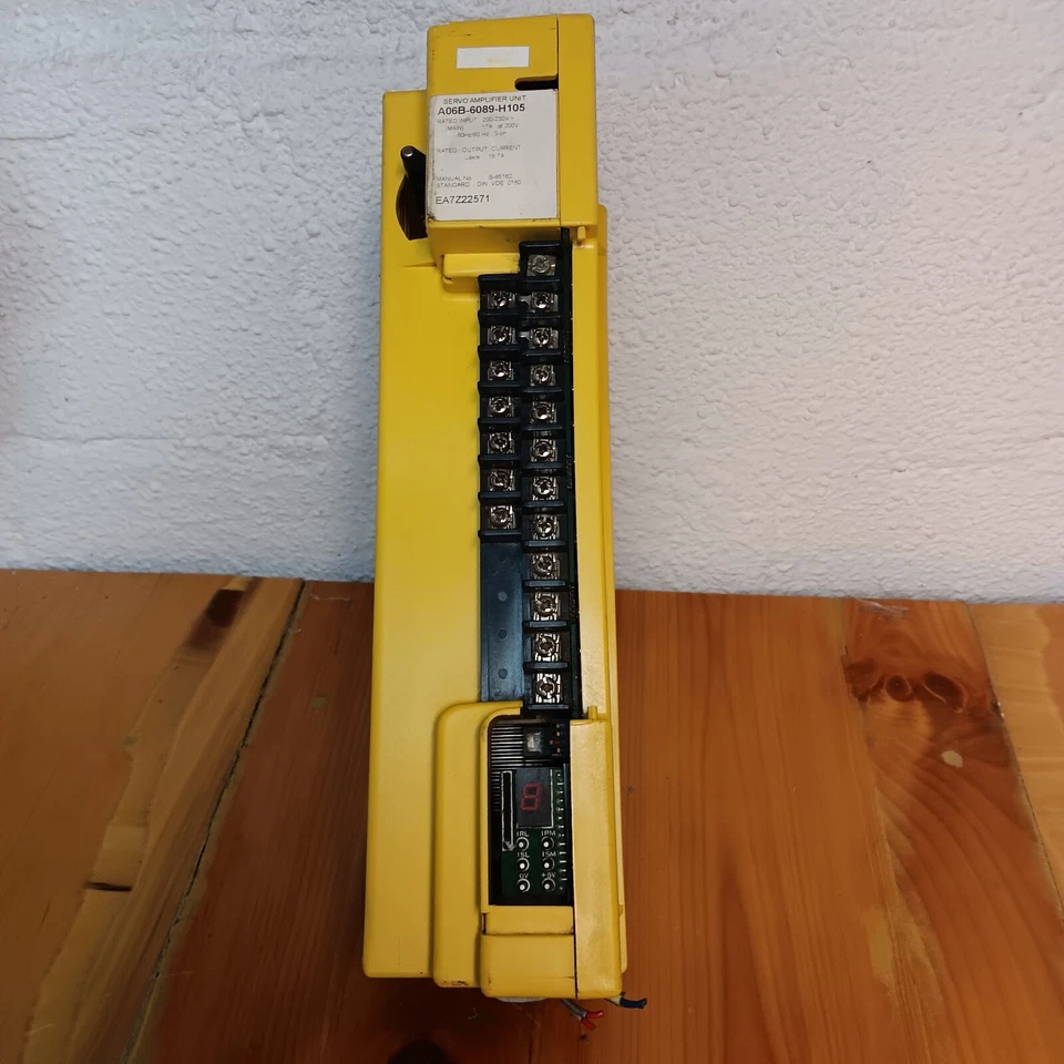 Unidad servoamplificadora Fanuc AO6B-6089-H105 entrada 200-230VAC 17 amperios Foto 4 de 4