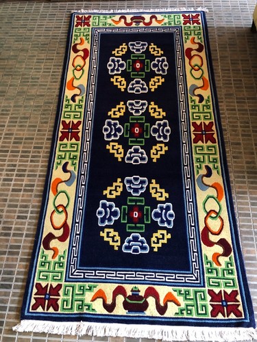 Hand knotted 3 circle Tibetan Traditional rug ( 90 cm × 180 cm) - Picture 3 of 9