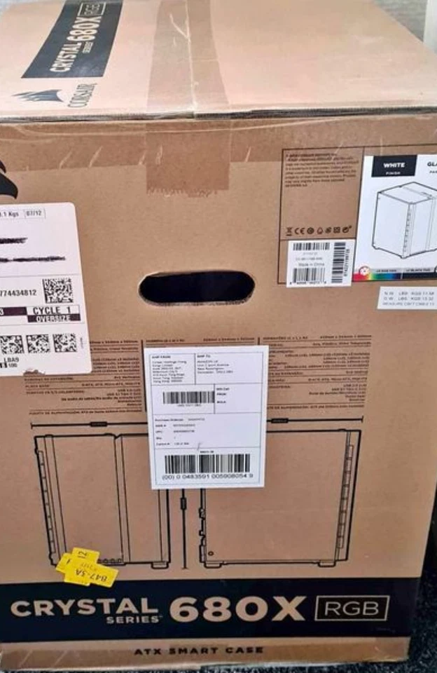 Corsair Crystal Series 680X RGB High Airflow Tempered Glass ATX Gaming Case - Image 3 of 4