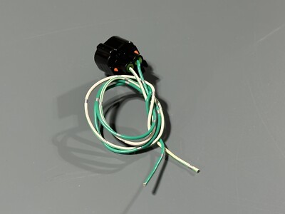 1992-1996 TOYOTA CAMRY 2.2L IGNITION DISTRIBUTOR CONNECTOR