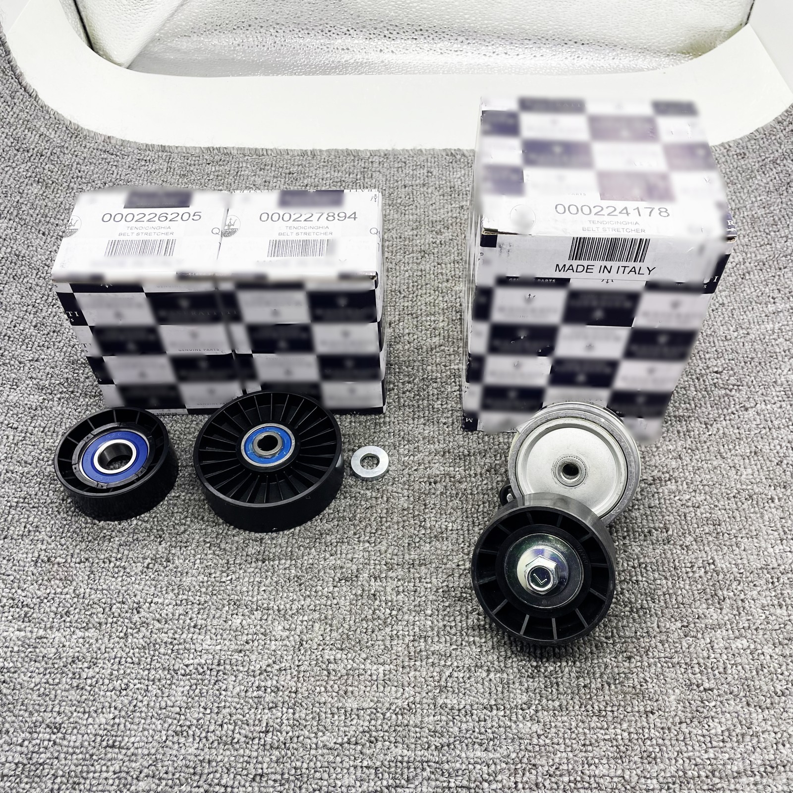 Maserati GranCabrio 2003-2012 Belt tensioner