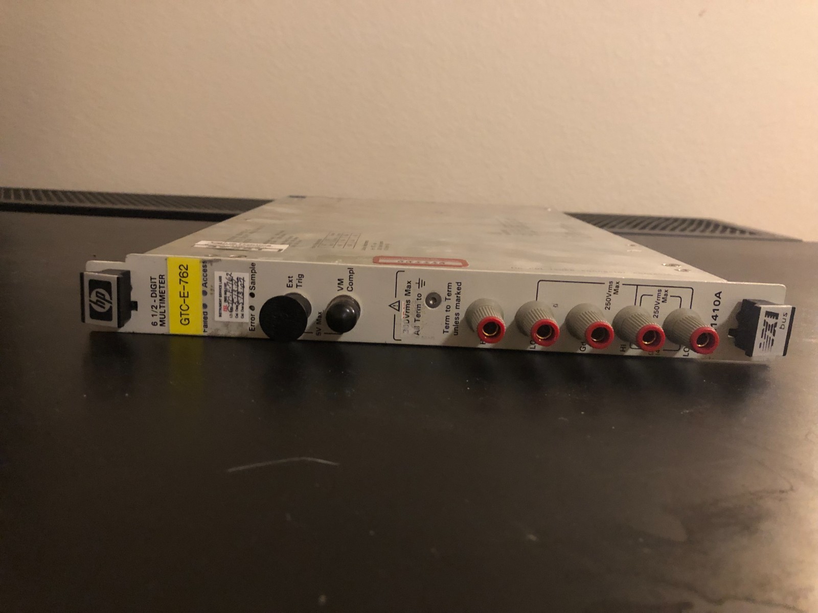 Hewlett Packard HP E1410A 6 1/2 DIGIT MULTIMETER HP75000 Series-C. Not Tested.
