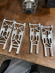 VINTAGE HOT BODIES LIGHTNING PRO STADIUM TRUGGY ALUMINUM A ARMS FRONT AND REAR