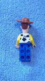 LEGO Toy Story Minifigure Lot &ndash; Woody, Jessie & Bullseye (2010 Originals)...