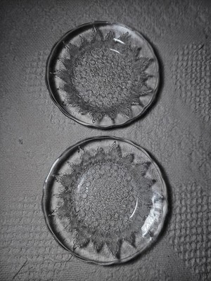 Pair of KIG Indonesia K132 Bread and Butter Plates 6'' Flowers Leaves