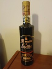 Bottiglia Vino presso ETNA e VESUVIO, Vulcani