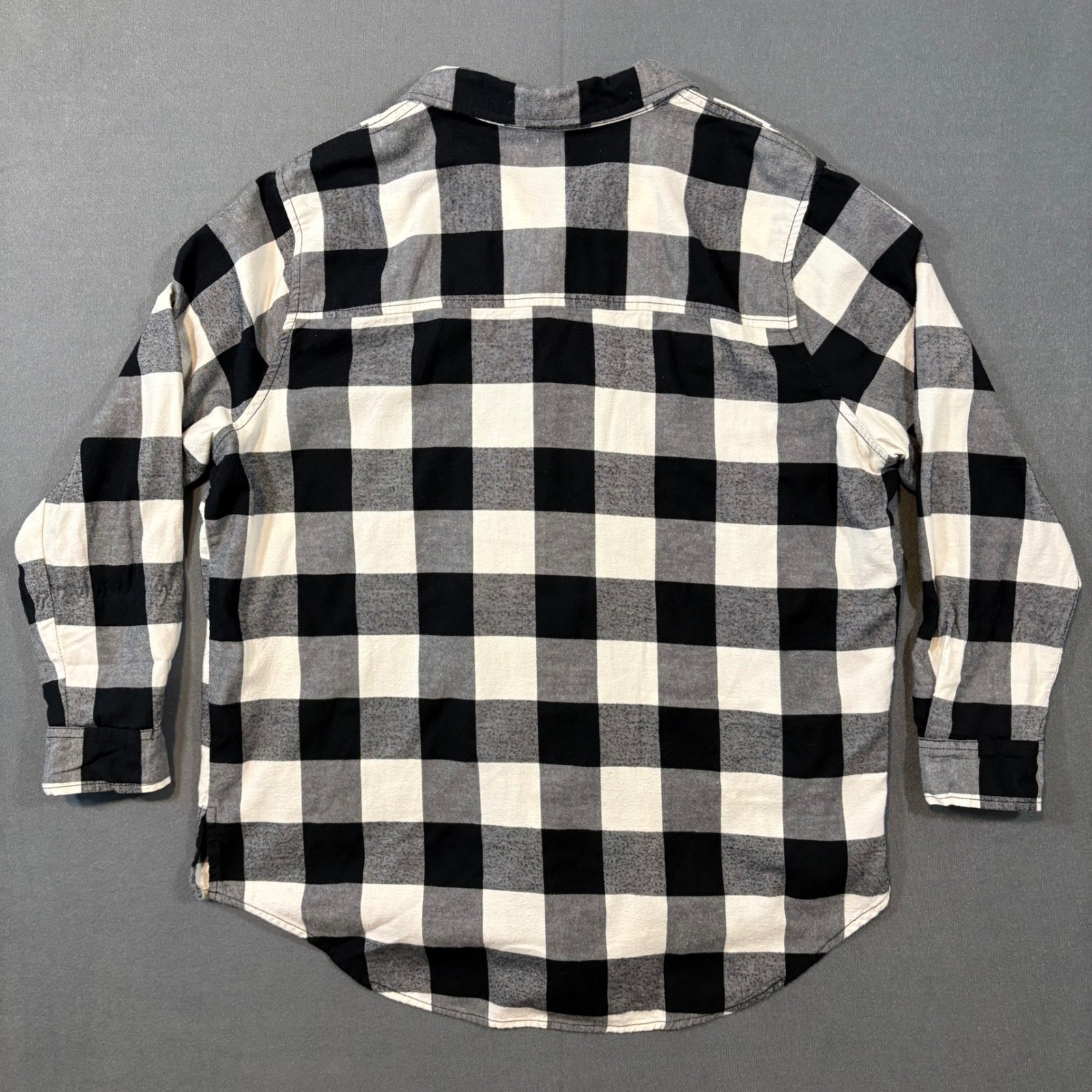 Universal Thread Women's Long Sleeve Button Down … - image 3