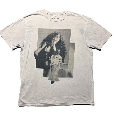H.E.R. Artist Graphic T Shirt Mens Large Tan R&B Concert Merch Guitar Collage