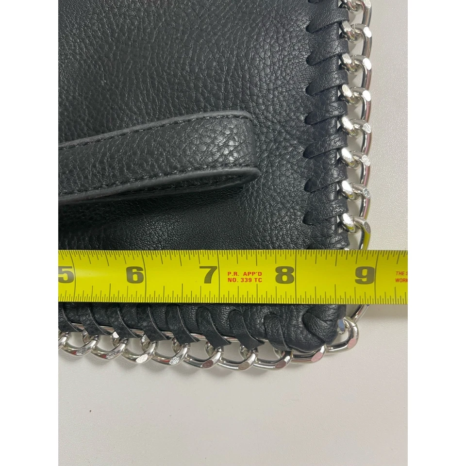 Muñequera sin asas retro Carlos Santana de cuero suave negro y borde de cadena plateada  Foto 3 de 4