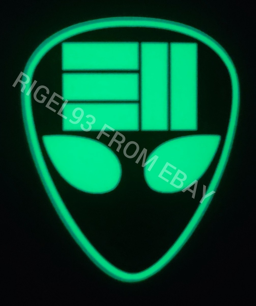 311 ROCK BAND 3 INCH GLOW IN THE DARK ALIEN STICKER NICK
